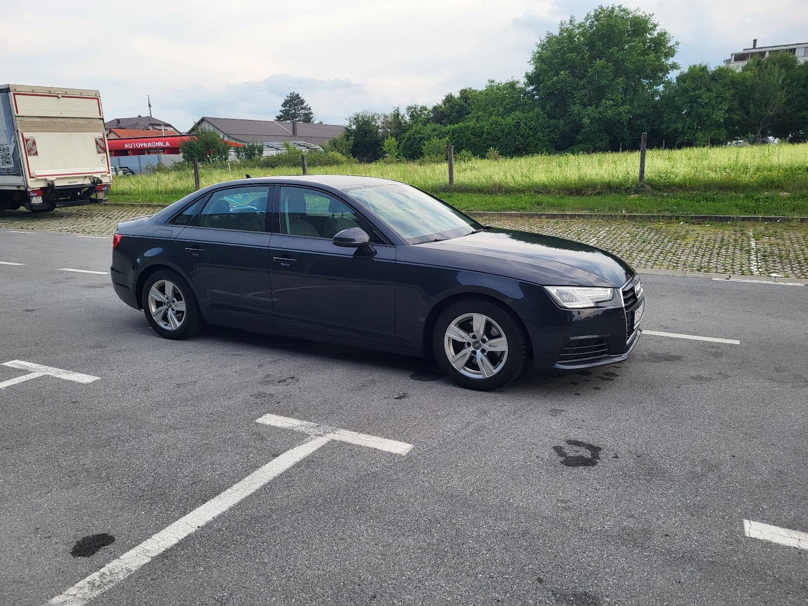 Audi A4 2,0 TDI automatik, fotografija 6