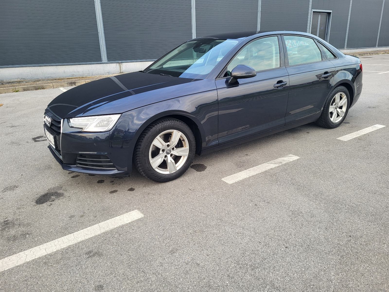 Audi A4 2,0 TDI automatik, fotografija 7