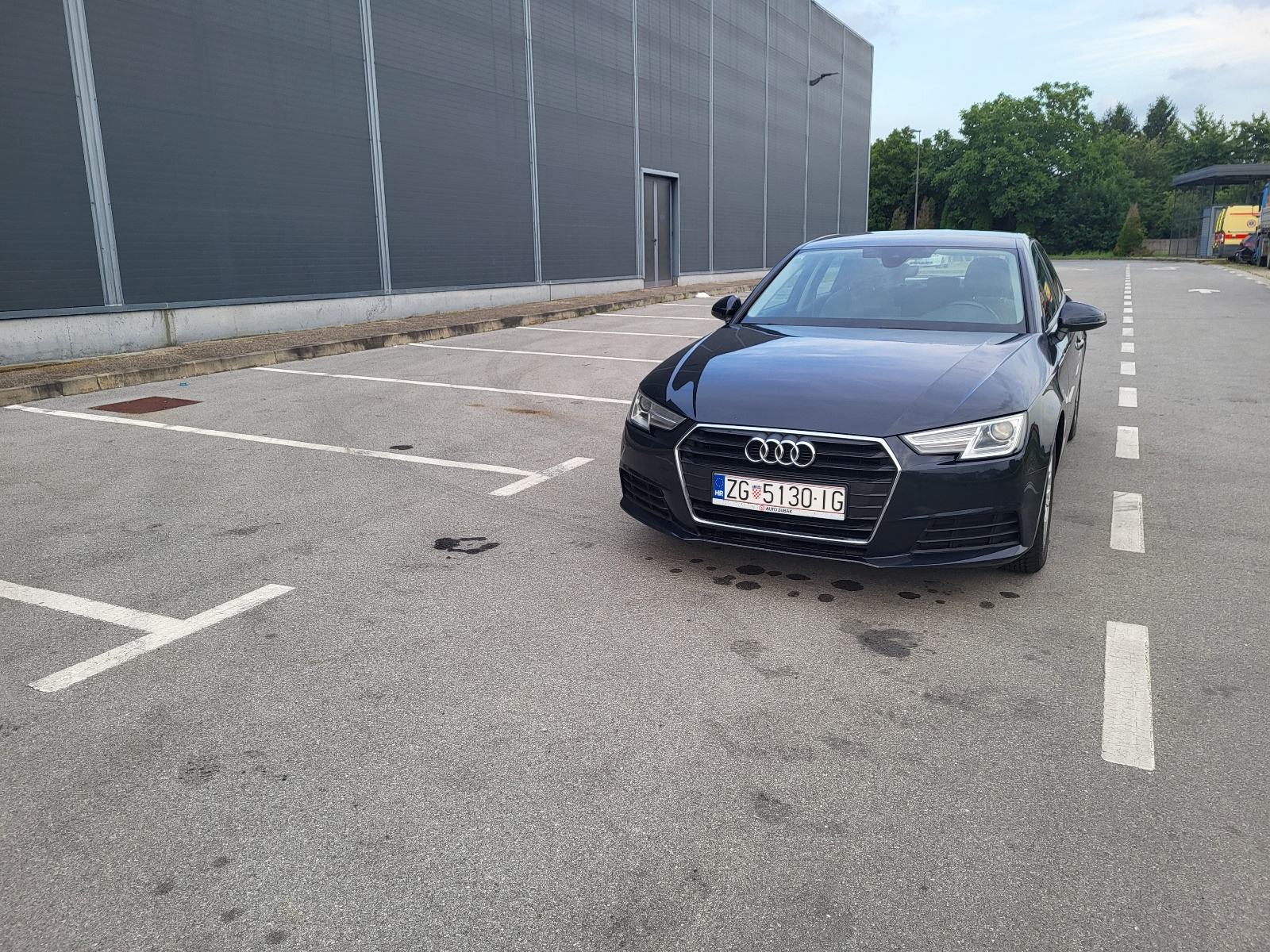 Audi A4 2,0 TDI automatik, fotografija 8