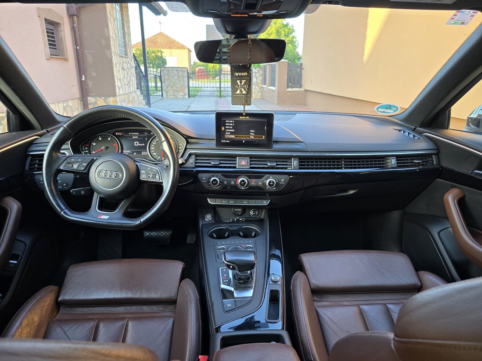 Audi A4 2.0 TDI automatik, fotografija 7