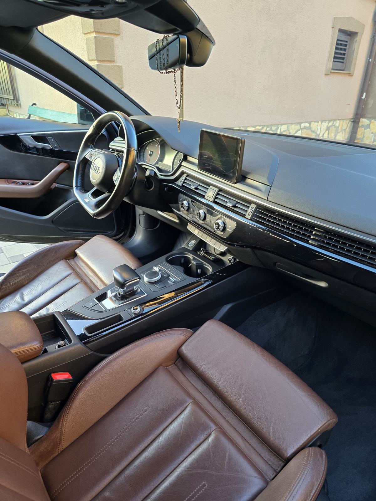 Audi A4 2.0 TDI automatik, fotografija 11