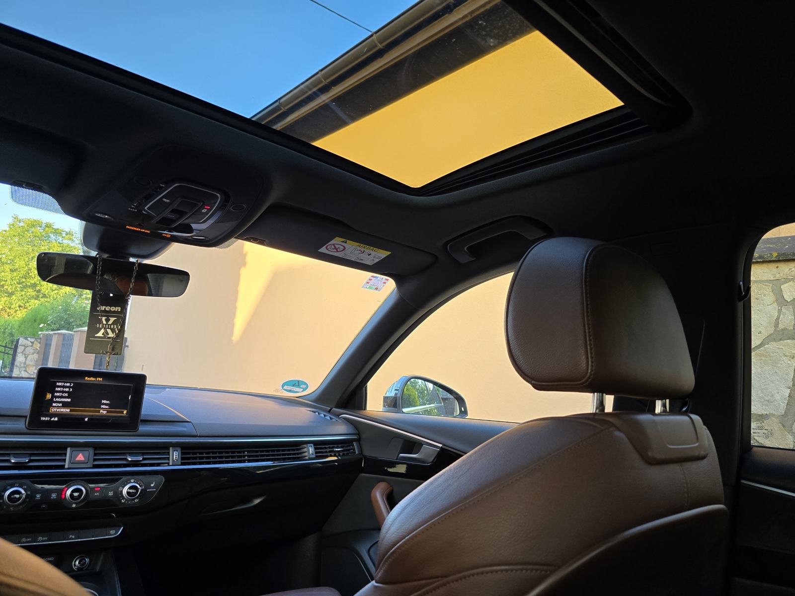 Audi A4 2.0 TDI automatik, fotografija 17