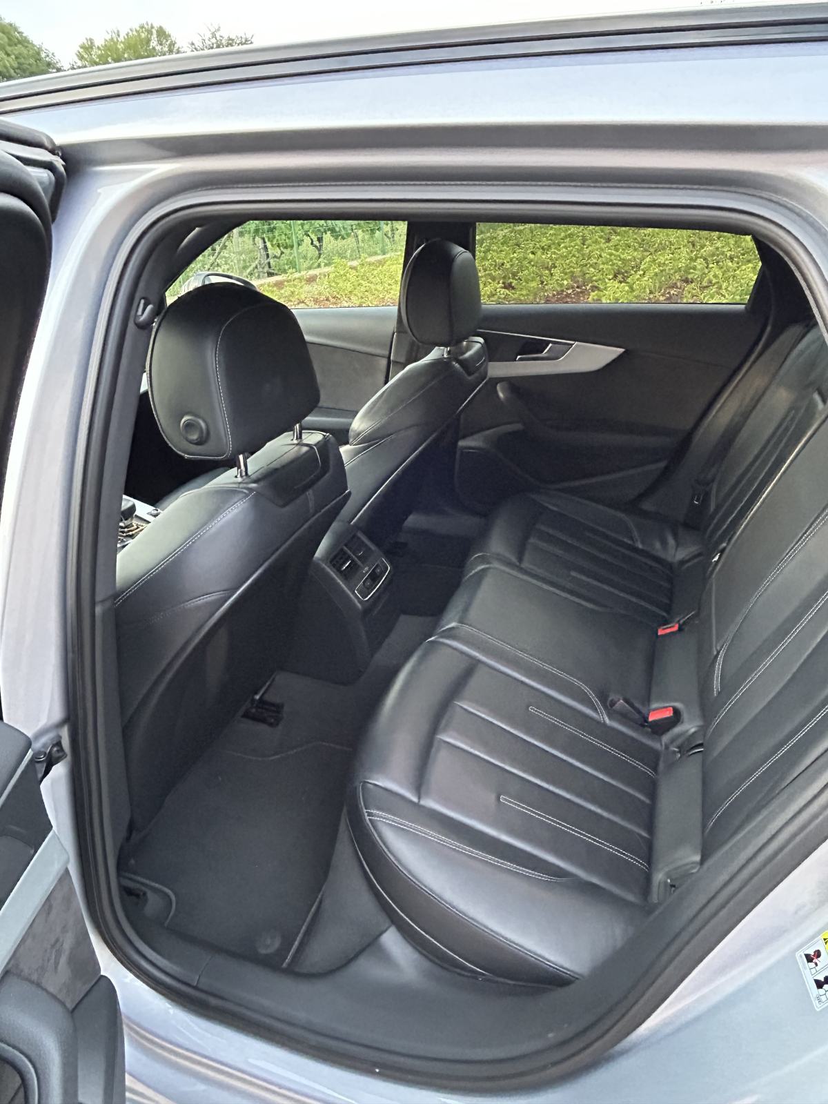 Audi A4 2,0 TDI automatik, fotografija 10