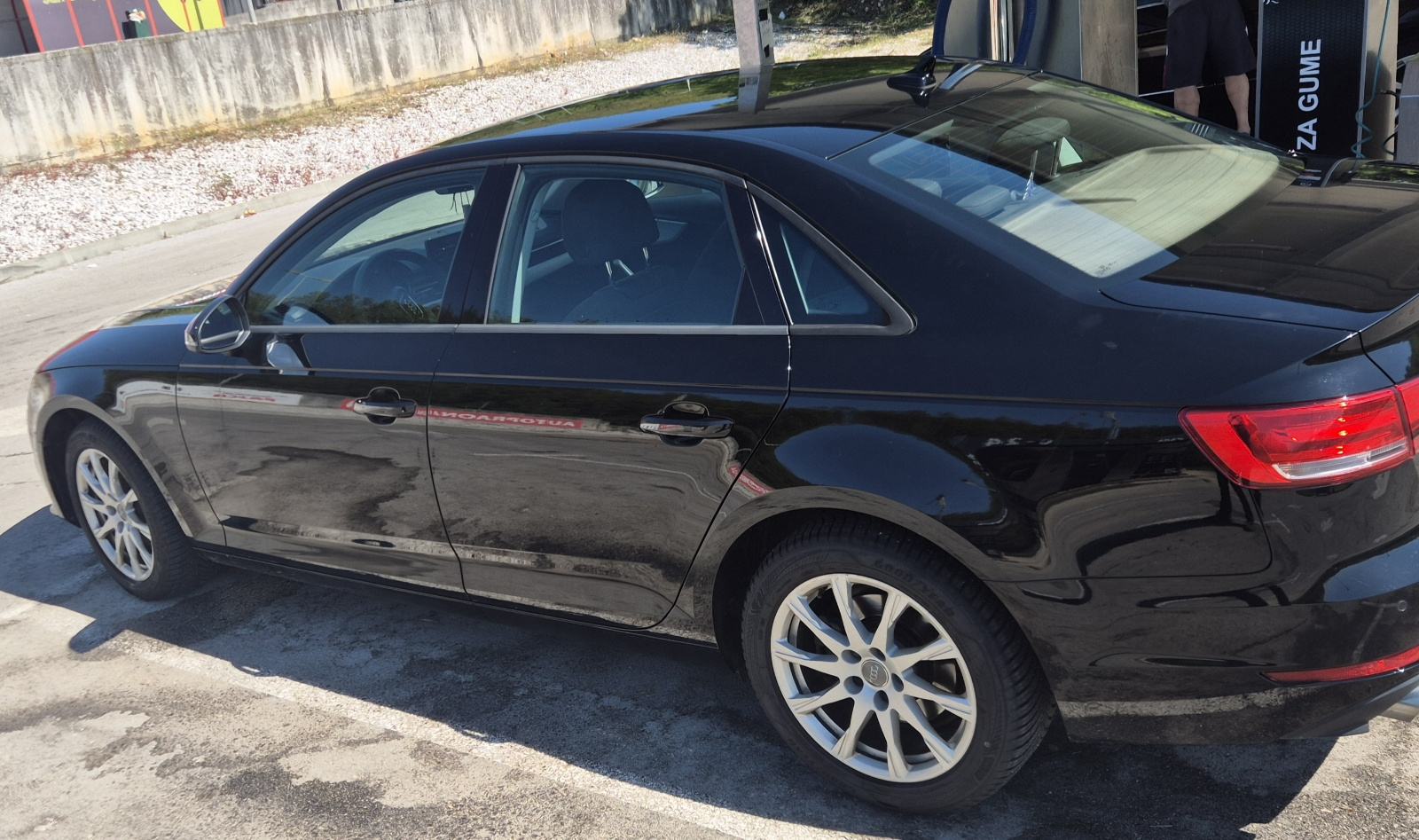 Audi A4 2,0 TDI automatik, fotografija 2