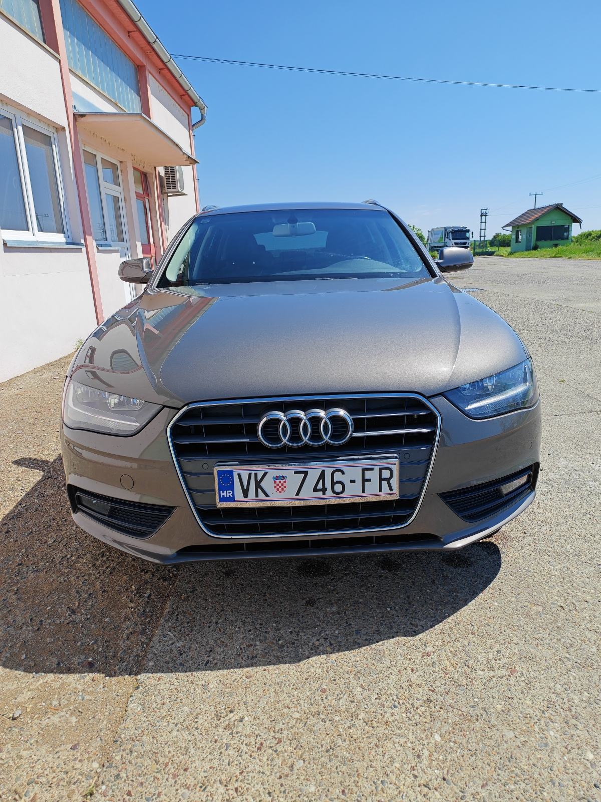 Audi A4 Avant 2,0 TDI automatik, 2015 godište, fotografija 2