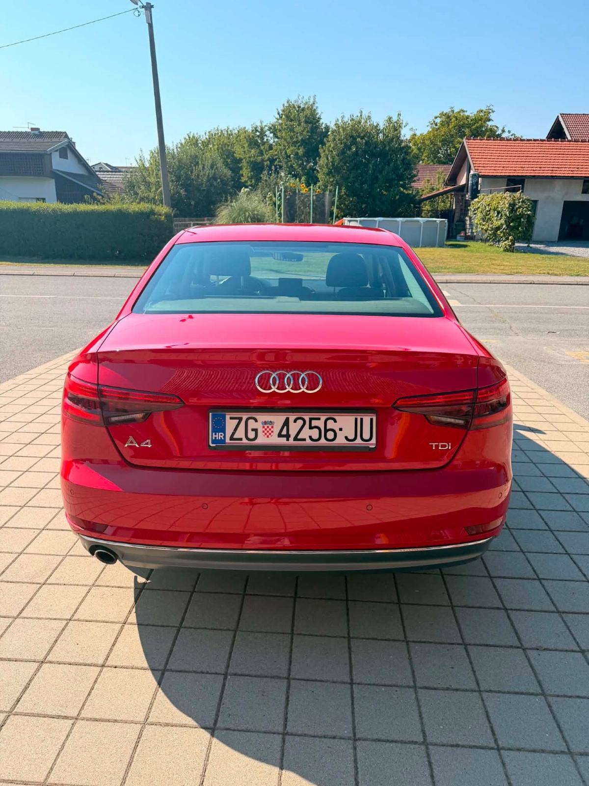 Audi A4 2,0 TDI automatik s-line, fotografija 3