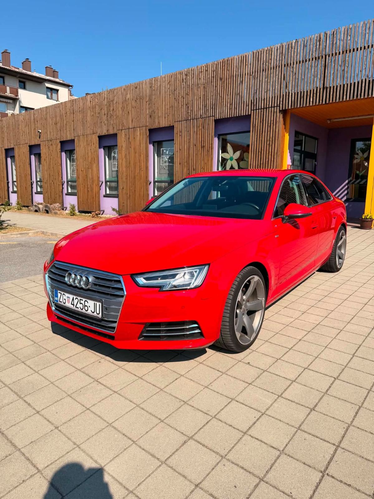 Audi A4 2,0 TDI automatik s-line, fotografija 4
