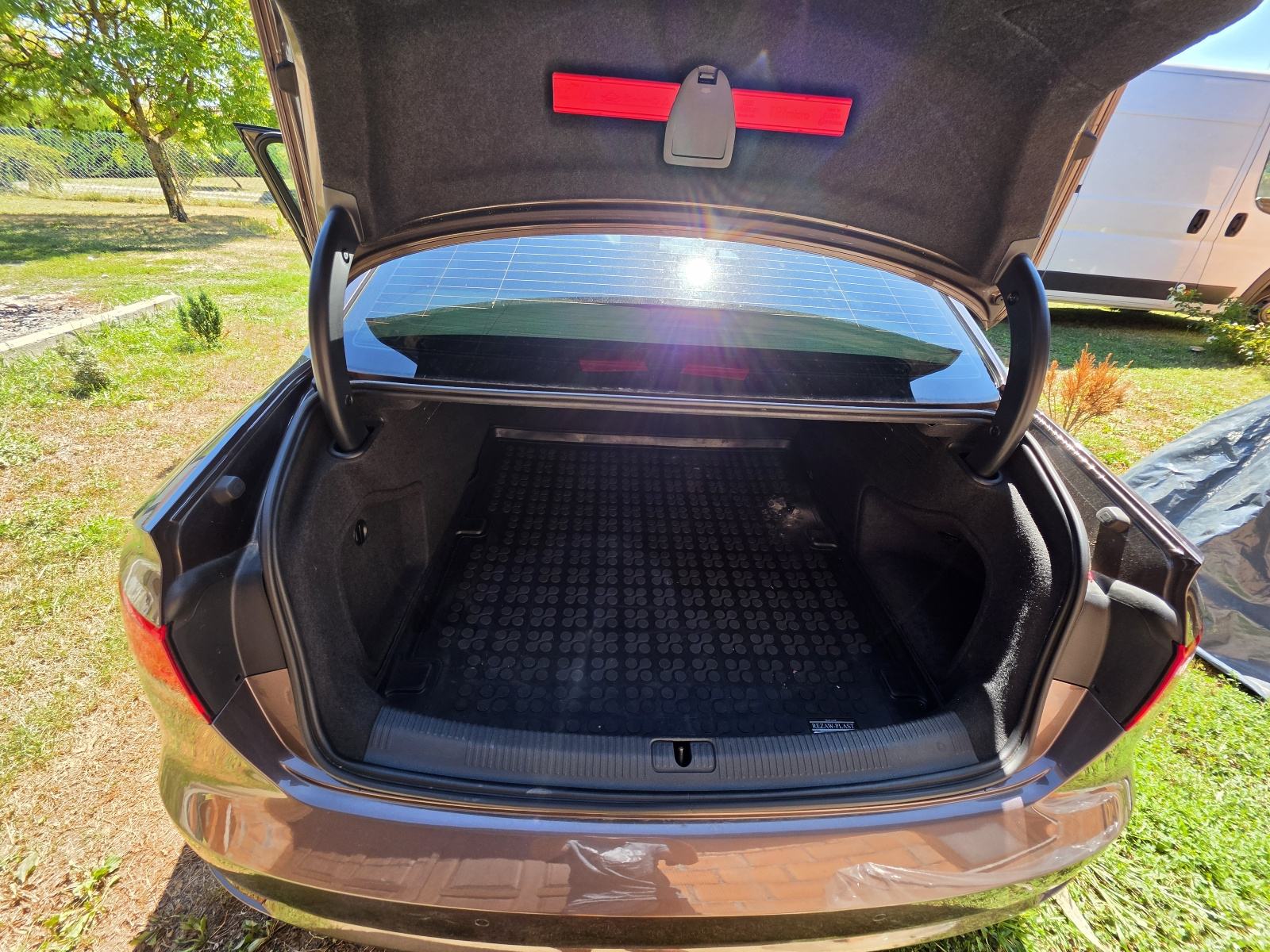 Audi A4 2,0 TDI automatik, fotografija 9