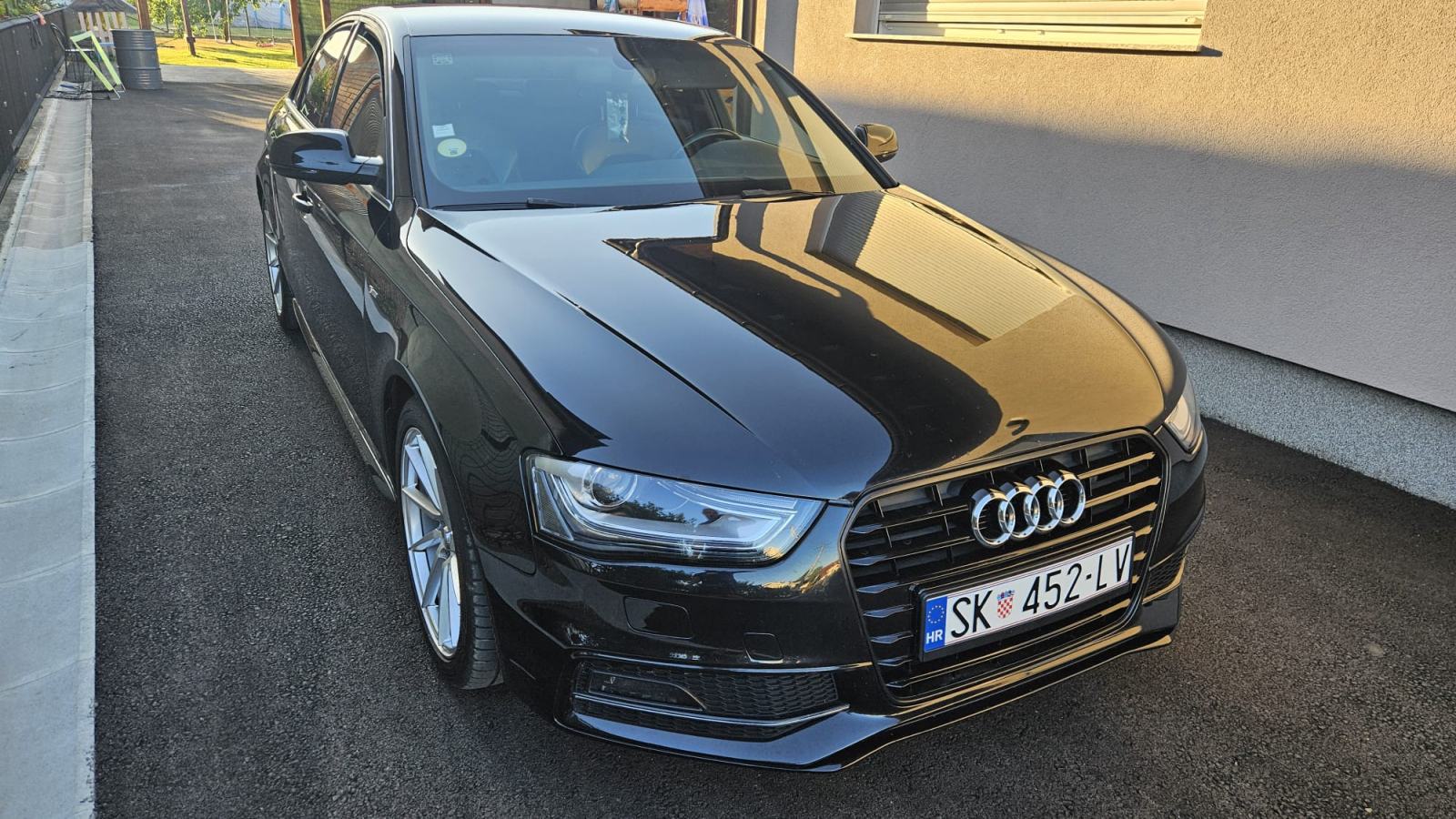Audi A4 2,0 TDI automatik , 3x S line, fotografija 12