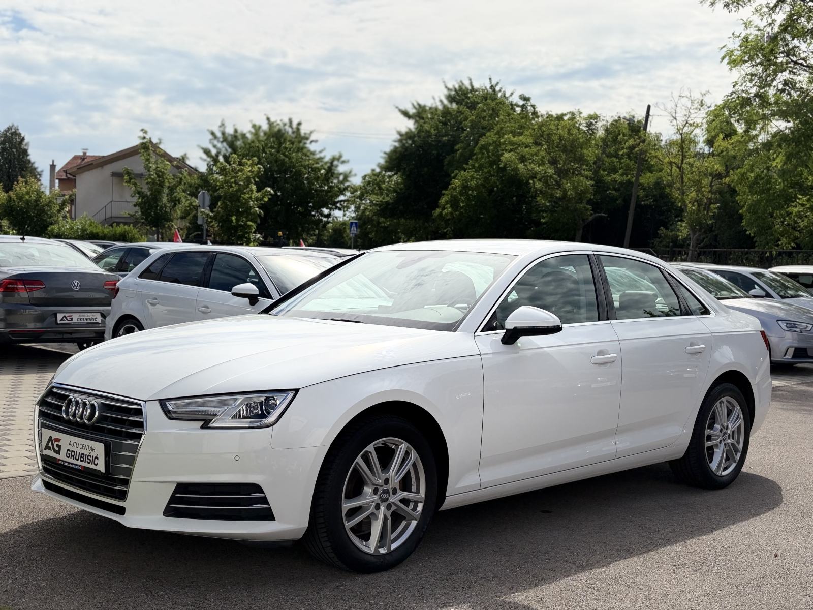 Audi A4 2,0 TDI Automatik *Top oprema* *Servisna* *Jamstvo*, fotografija 6