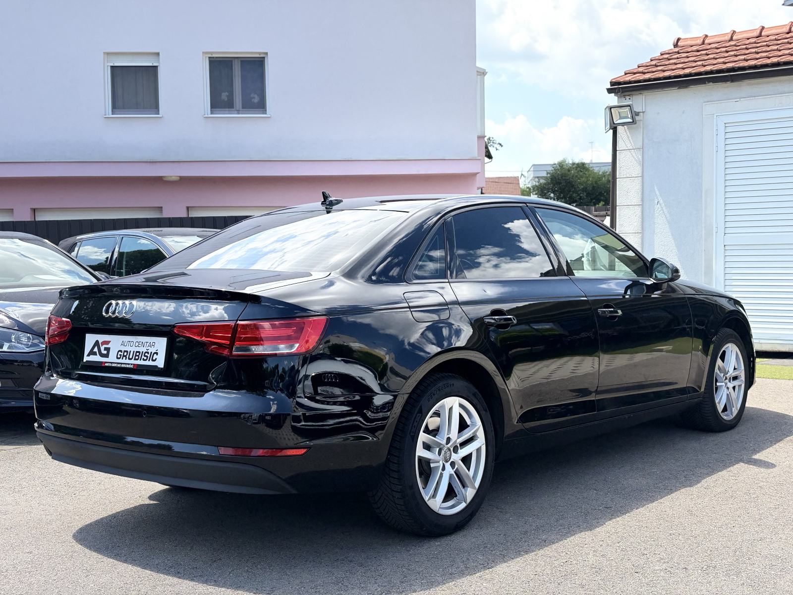 Audi A4 2,0 TDI *Automatik* *Virtual Cockpit* *Servisna* *Jamstvo*, fotografija 13