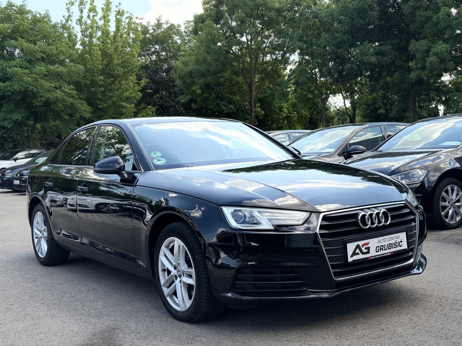 Audi A4 2,0 TDI *Automatik* *Virtual Cockpit* *Servisna* *Jamstvo*, fotografija 7
