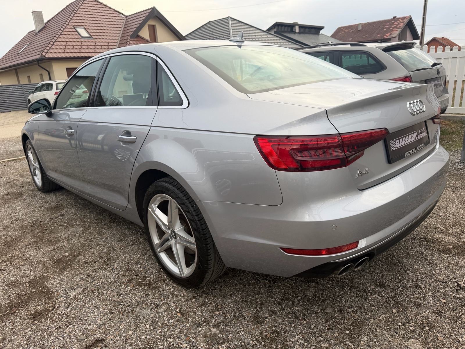 Audi A4 2,0 TDI automatik,Virtual,Kamera,Veliki servis,Jamstvo 12mj., fotografija 7