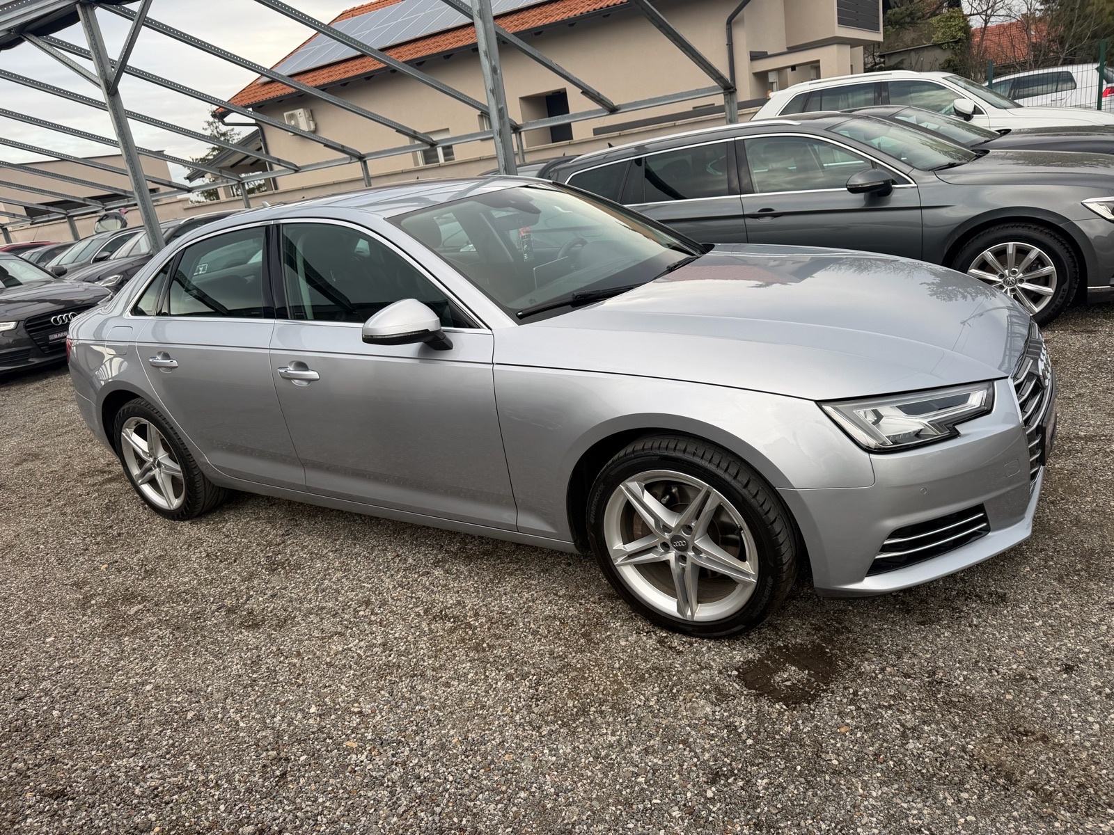 Audi A4 2,0 TDI automatik,Virtual,Kamera,Veliki servis,Jamstvo 12mj., fotografija 4