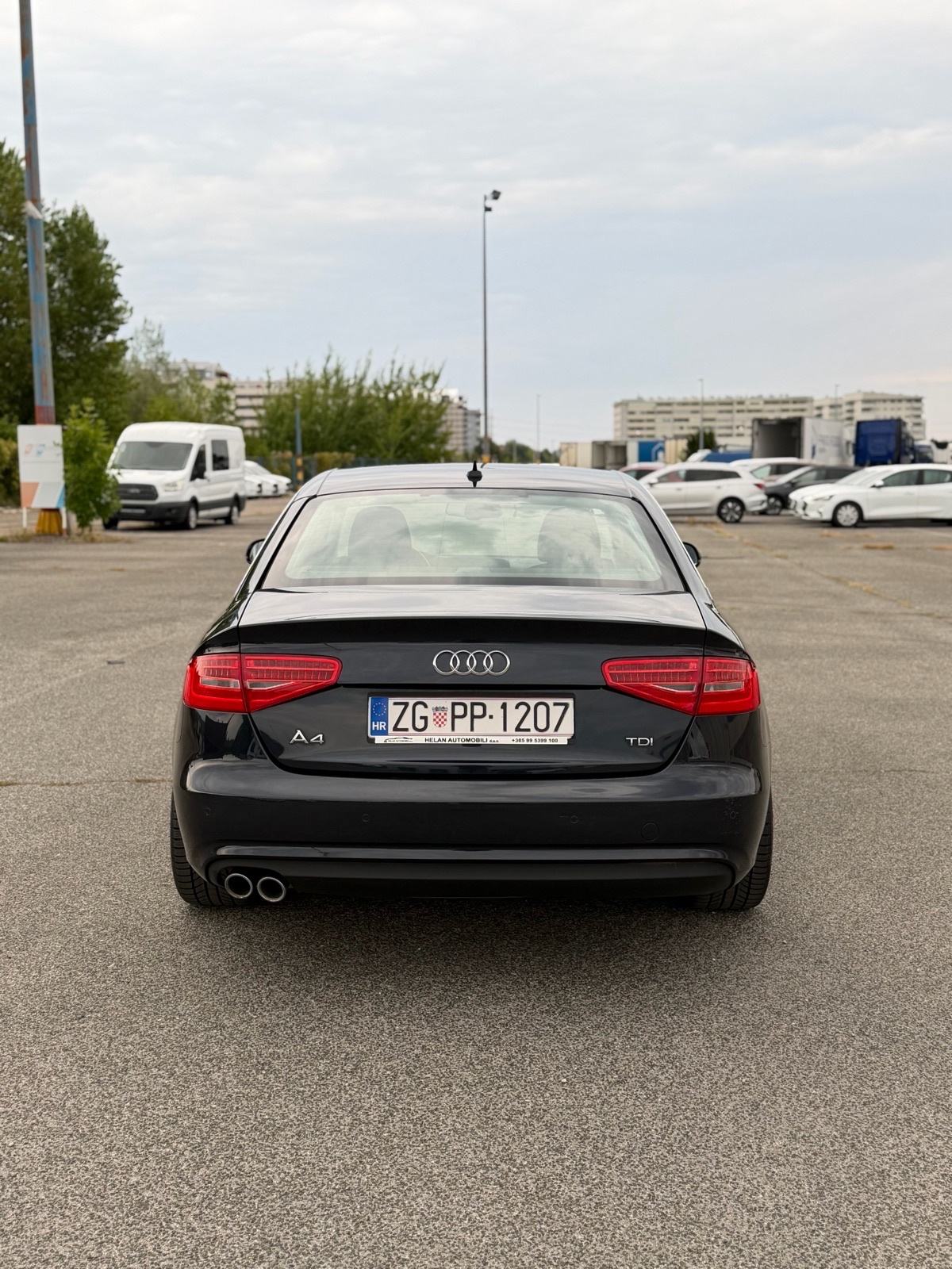 Audi A4 2.0 TDI #Bi-XENON #NAVI #PDC, fotografija 7