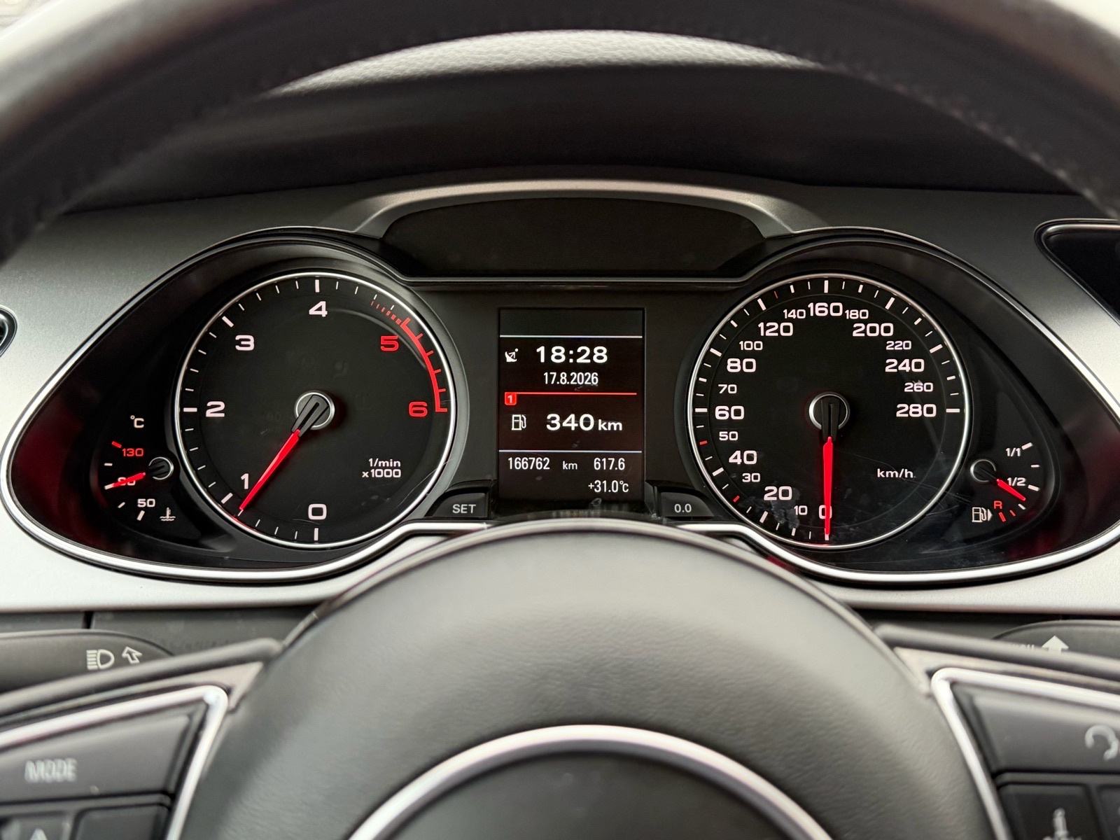 Audi A4 2.0 TDI #Bi-XENON #NAVI #PDC, fotografija 17