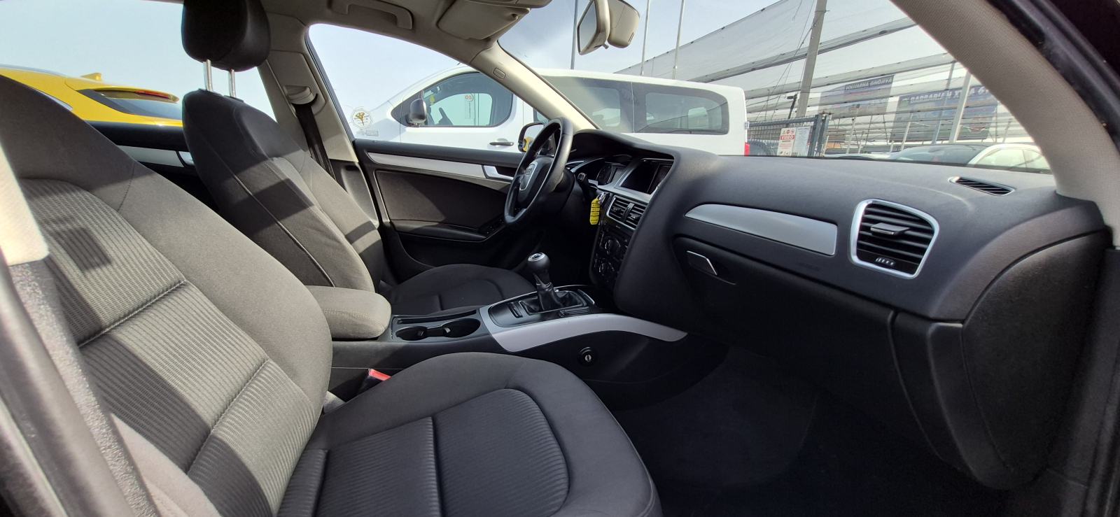 Audi A4 2,0 TDI, HR AUTO, BI-XENON, AUT.KLIMA, TEMP, ALU, REG. 02/27.., fotografija 20