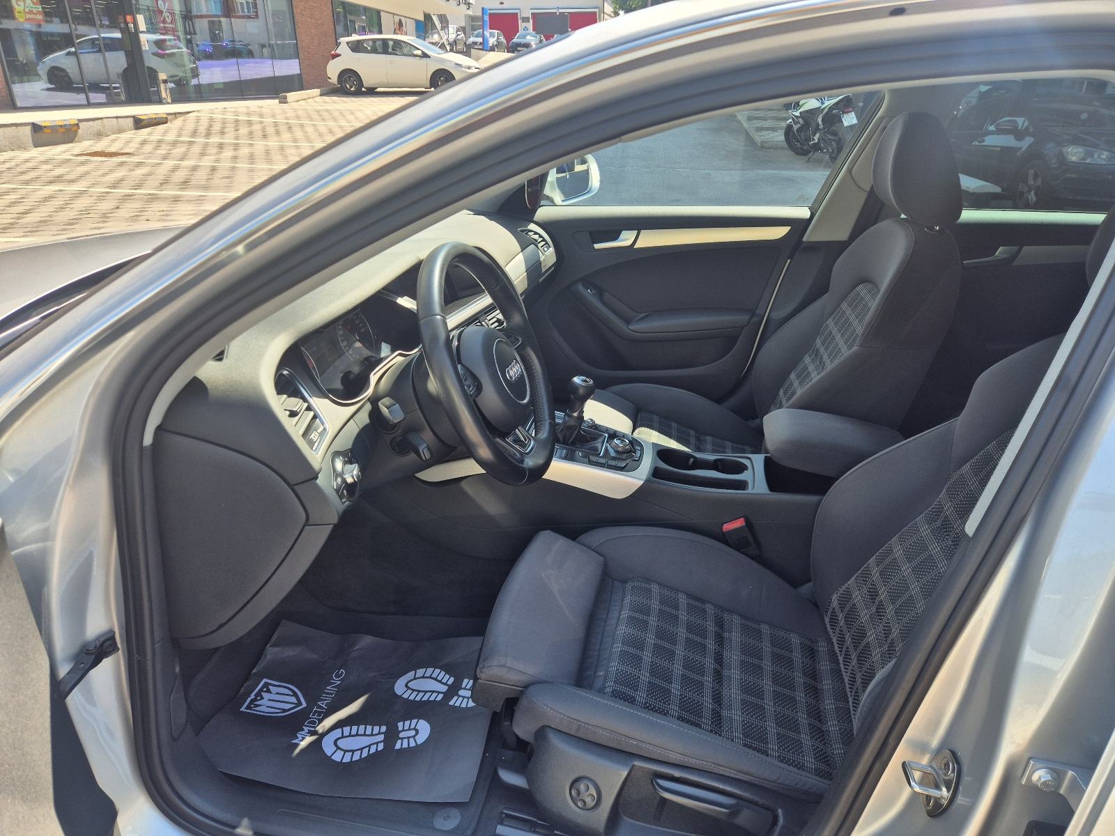 Audi A4 2,0 TDI,KLIMA,XENON,NAVI,PDC,TEMPOMAT,ALU.., fotografija 15
