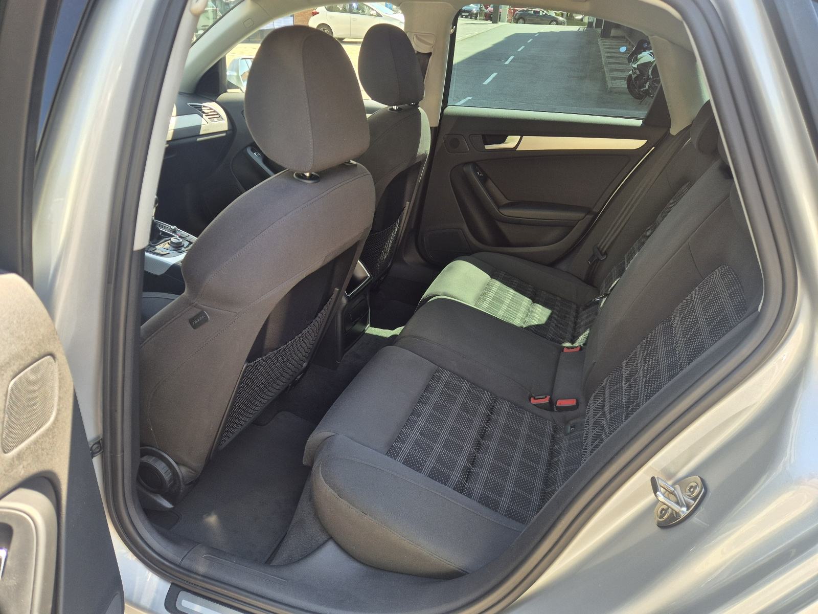 Audi A4 2,0 TDI,KLIMA,XENON,NAVI,PDC,TEMPOMAT,ALU.., fotografija 17