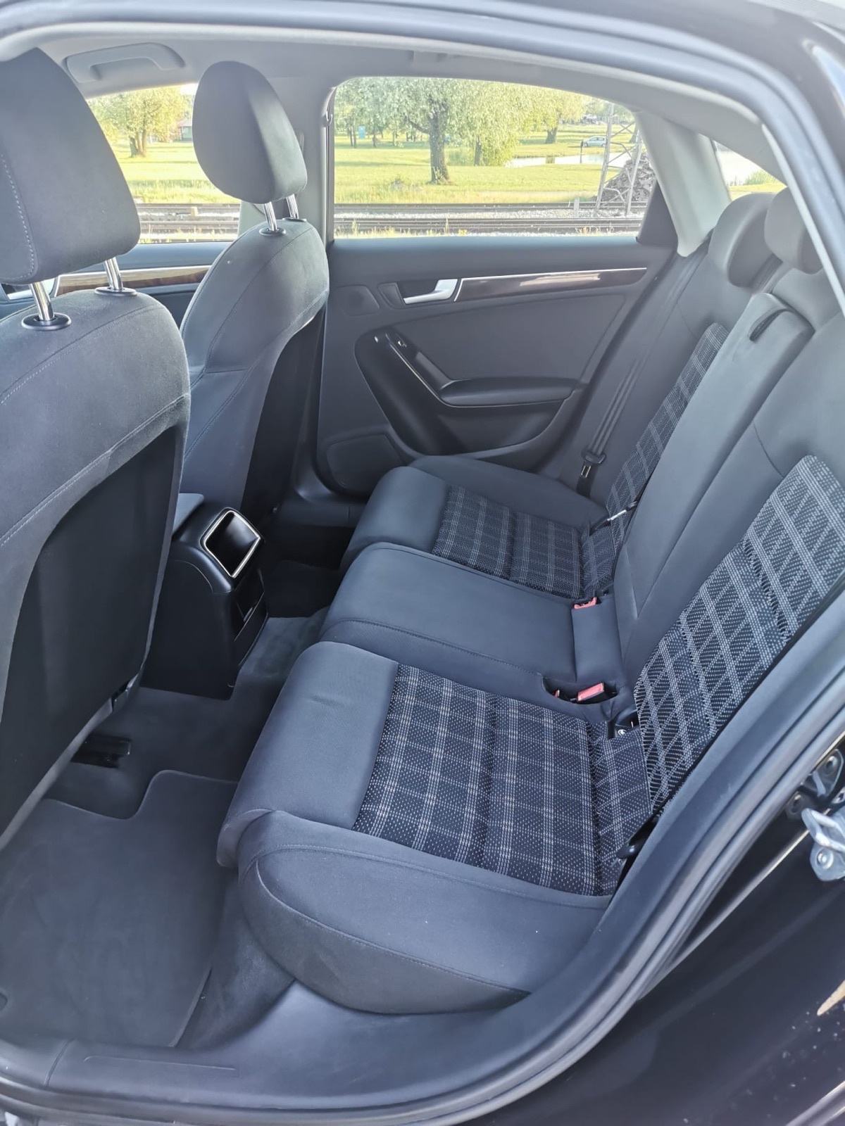 Audi A4 2,0 TDI,KUKA , KAO NOV!!!!, fotografija 12