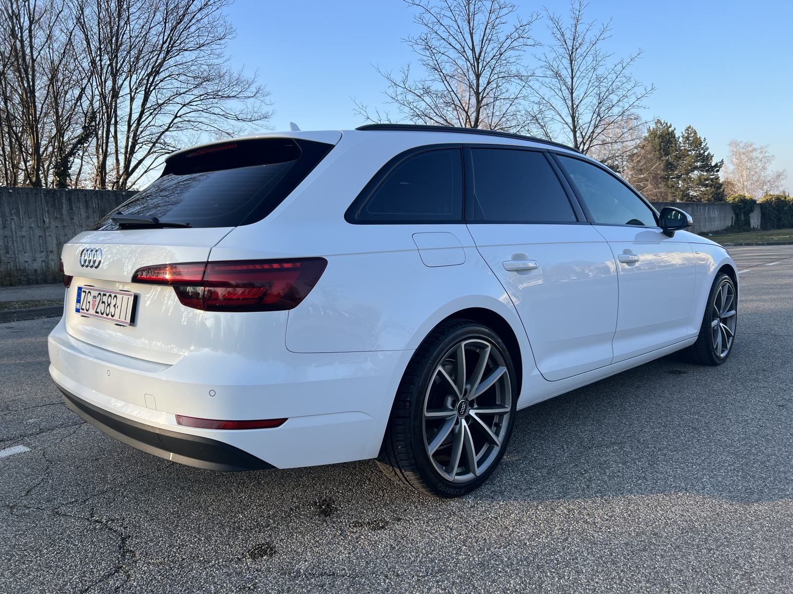 Audi A4 2,0 TDI S LINE BLACK EDITION,REGA 10/26,NEMA PRIJEPISA, fotografija 7