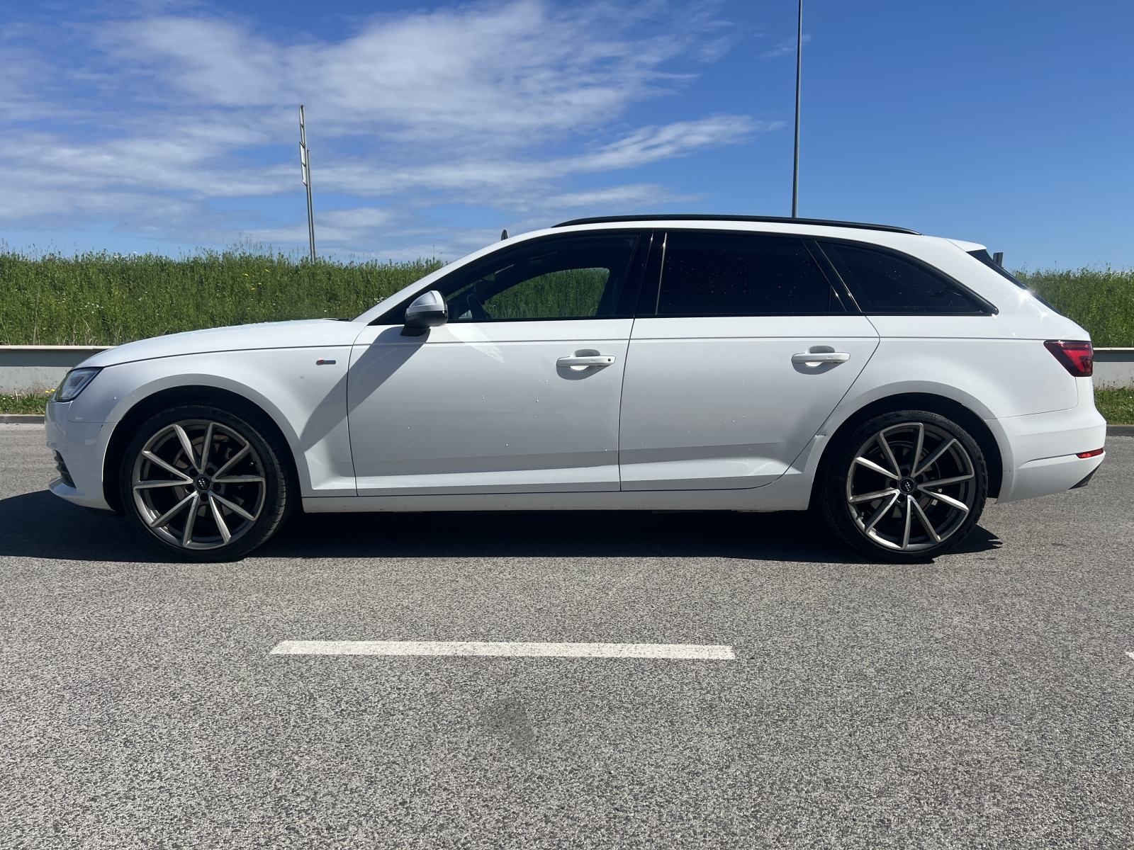 Audi A4 2,0 TDI S LINE BLACK EDITION,REGA 10/26,NEMA PRIJEPISA, fotografija 18