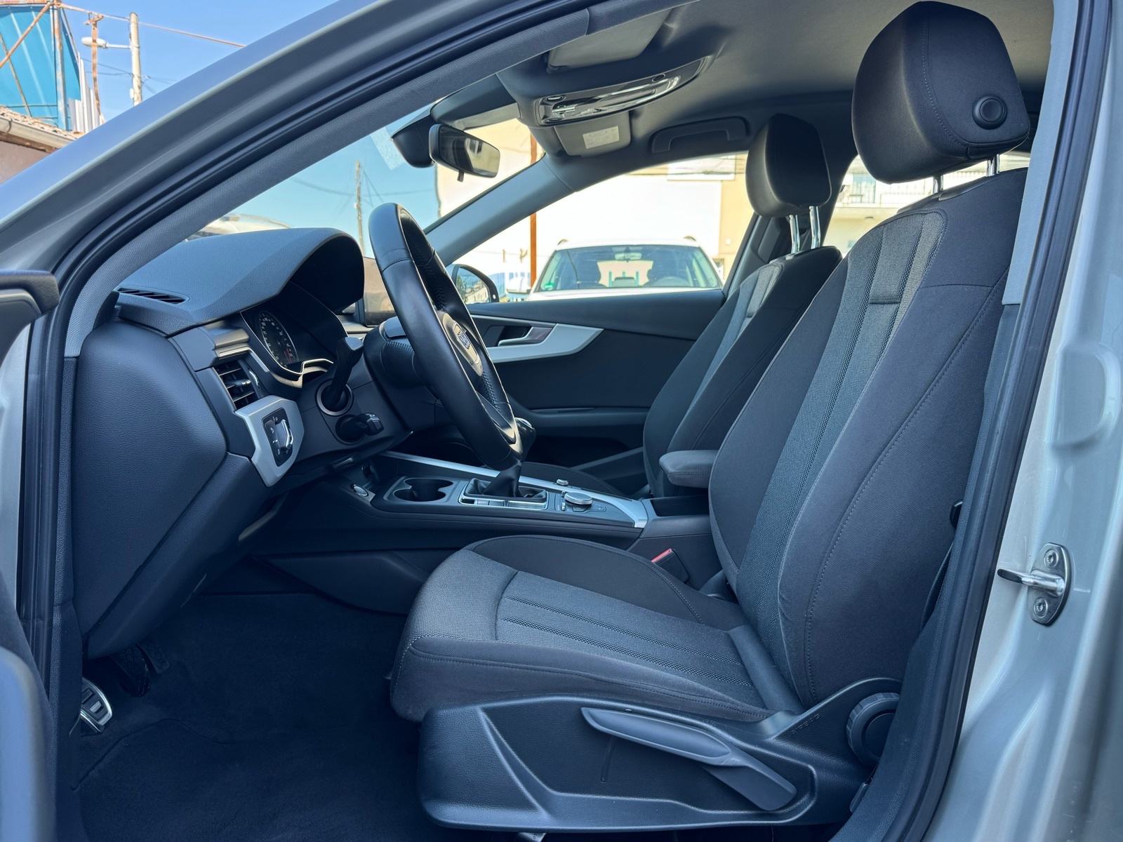 Audi A4 2,0 TDI LIMUZINA / ULTRA / LED / NAVI / ALU / JAMSTVO, fotografija 9