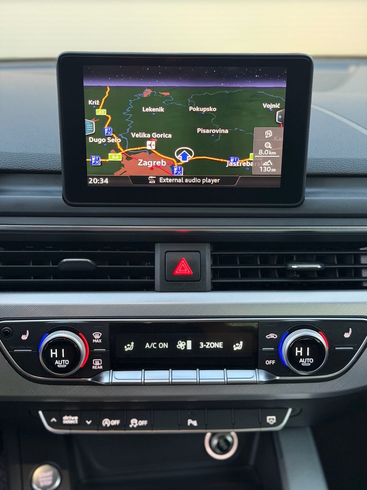 Audi A4 2,0 TDI, S-line, automatik, ACC, fotografija 13