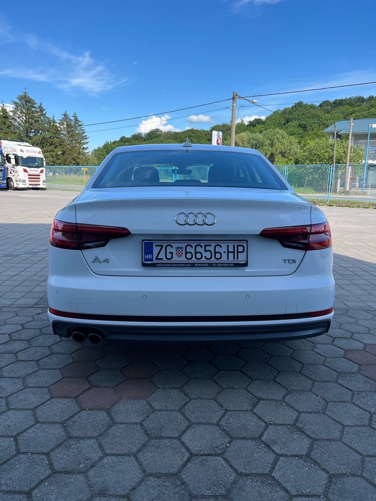 Audi A4 2,0 TDI S line automatik, fotografija 6