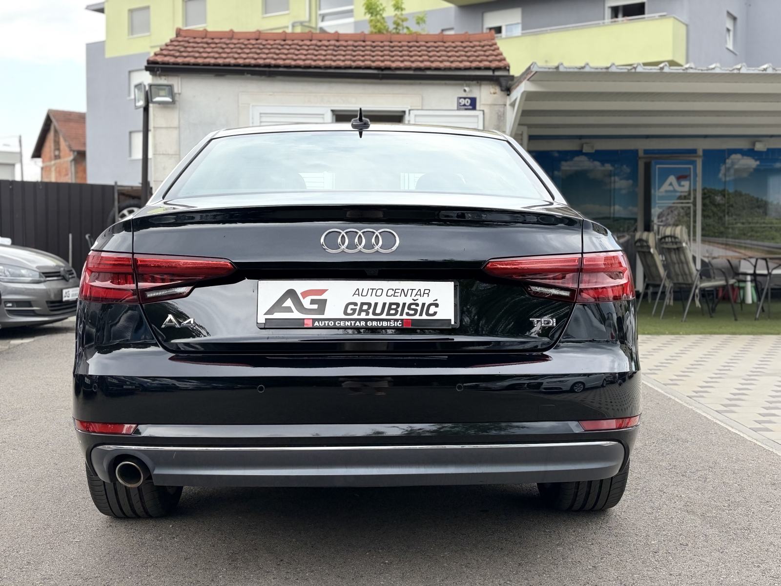 Audi A4 2,0 TDI S LINE *Automatik* *Top oprema* *Servisna* *Jamstvo*, fotografija 13