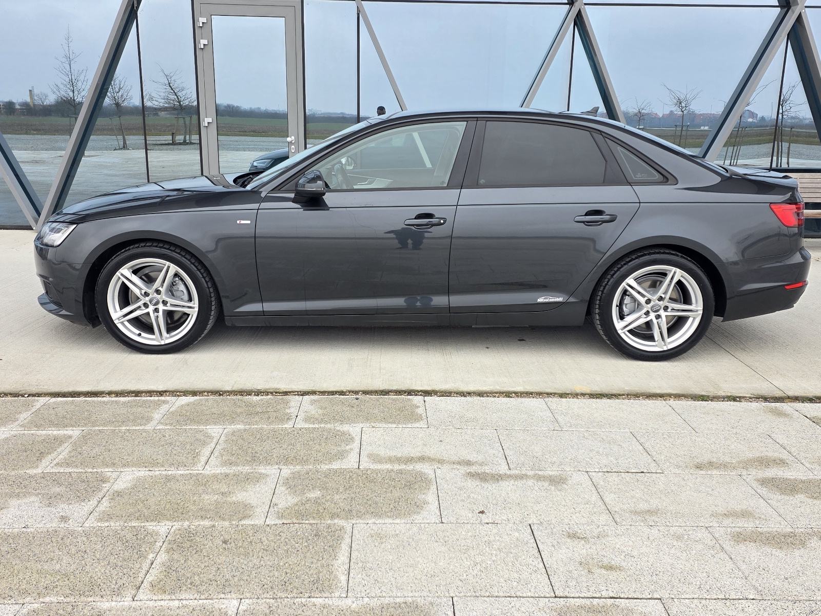 Audi A4 2,0 TDI S LINE.FUL LED,VIRTUAL,NAVI, fotografija 3