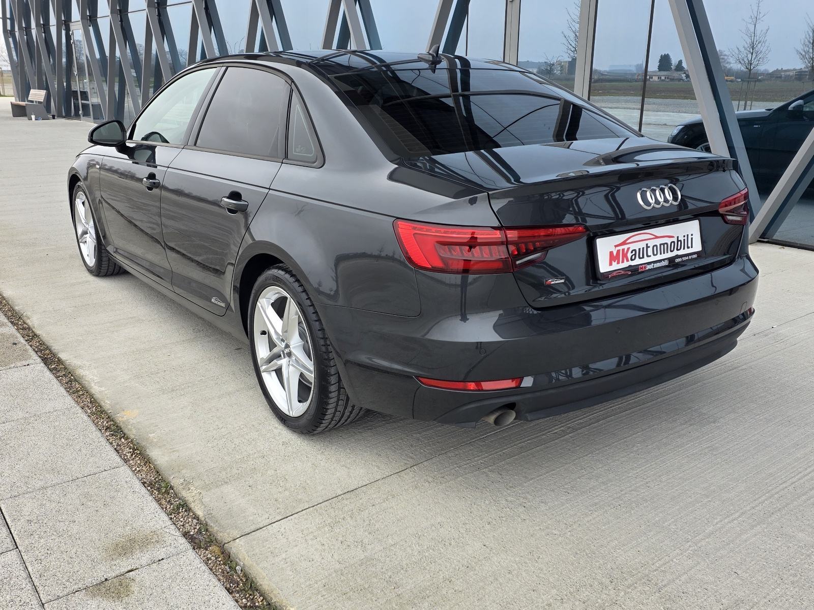 Audi A4 2,0 TDI S LINE.FUL LED,VIRTUAL,NAVI, fotografija 4