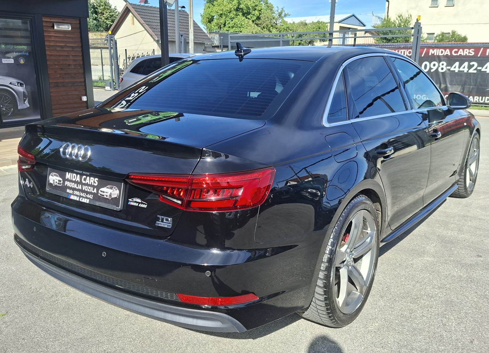 Audi A4 2,0 TDI-S LINE-HR AUTO-ISPIS KM, fotografija 13