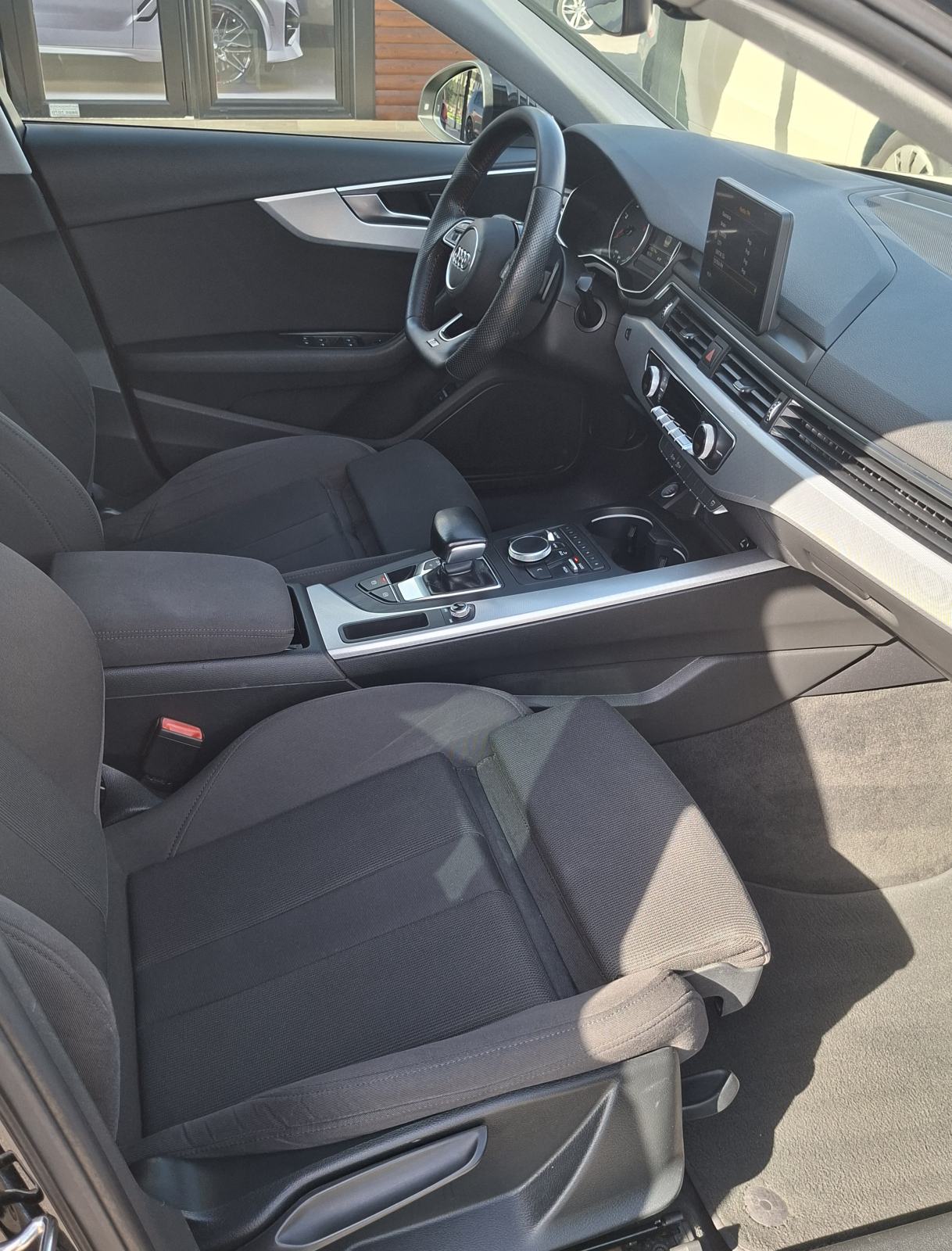 Audi A4 2,0 TDI-S LINE-HR AUTO-ISPIS KM, fotografija 15