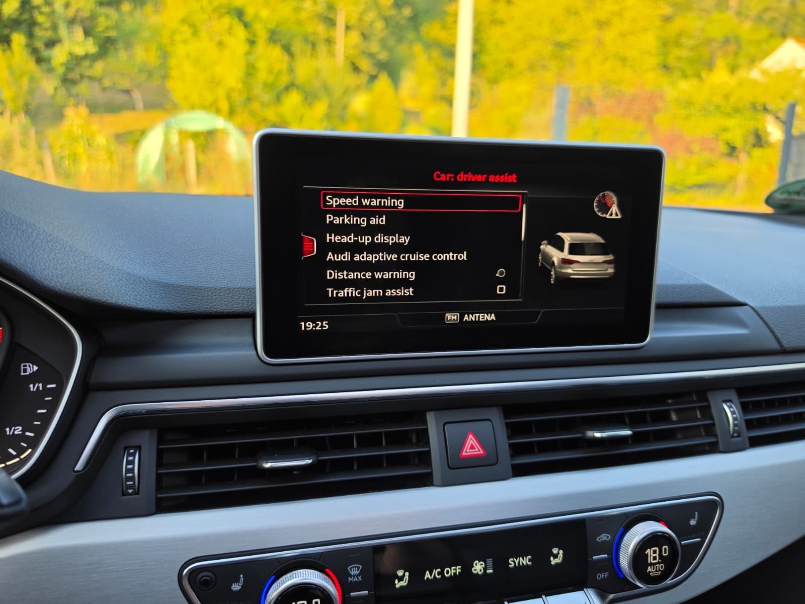 Audi A4 2,0 TDI S-line — panorama — virtual — kamera 360, fotografija 14