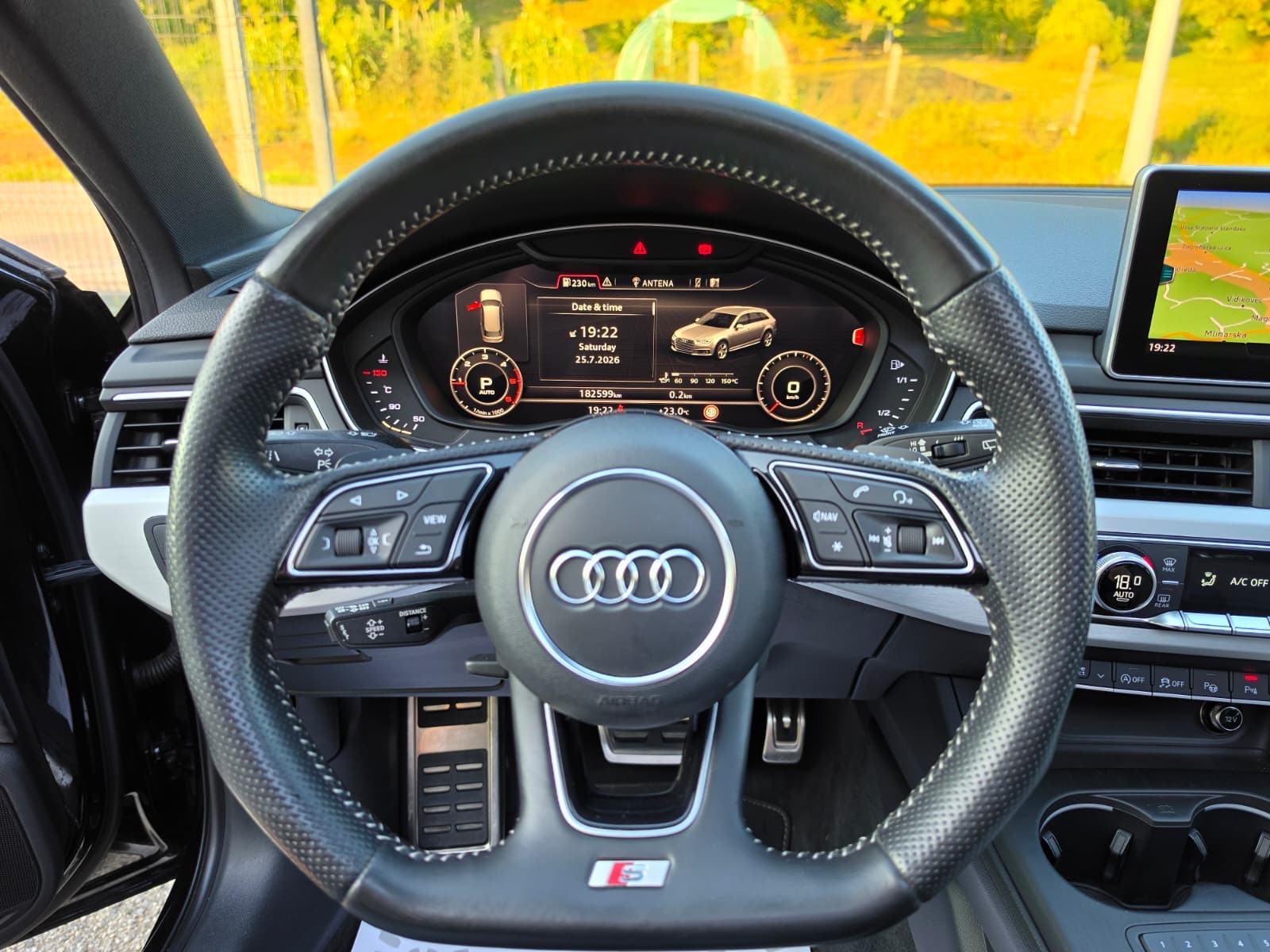 Audi A4 2,0 TDI S-line — panorama — virtual — kamera 360, fotografija 11