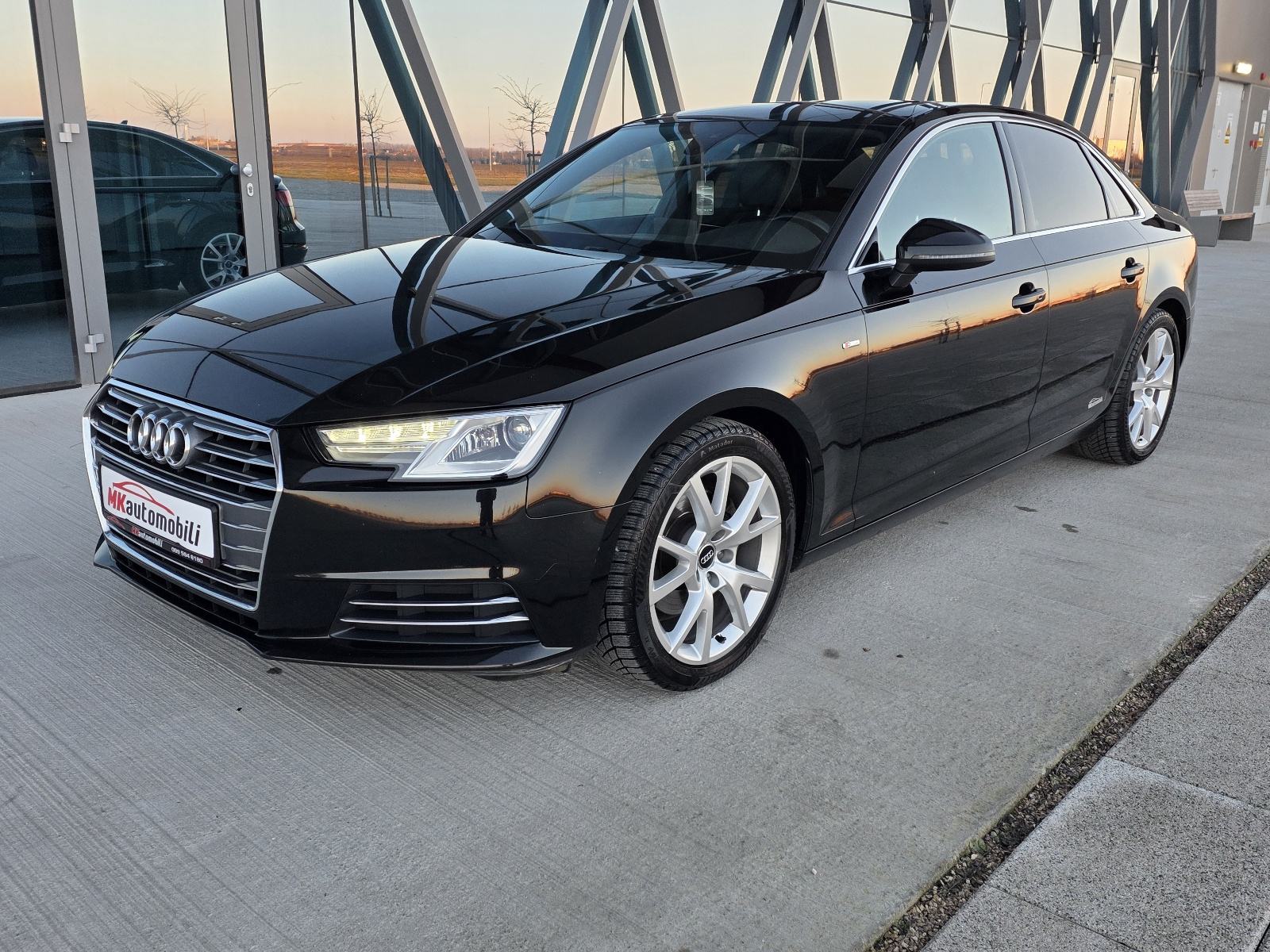 Audi A4 2,0 TDI S LINE,S TRONIK,ALU 18,NAVI,XENON, fotografija 2