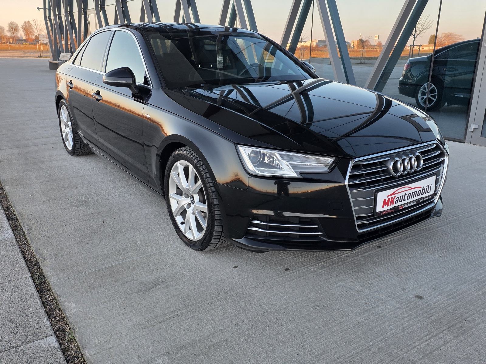 Audi A4 2,0 TDI S LINE,S TRONIK,ALU 18,NAVI,XENON, fotografija 8