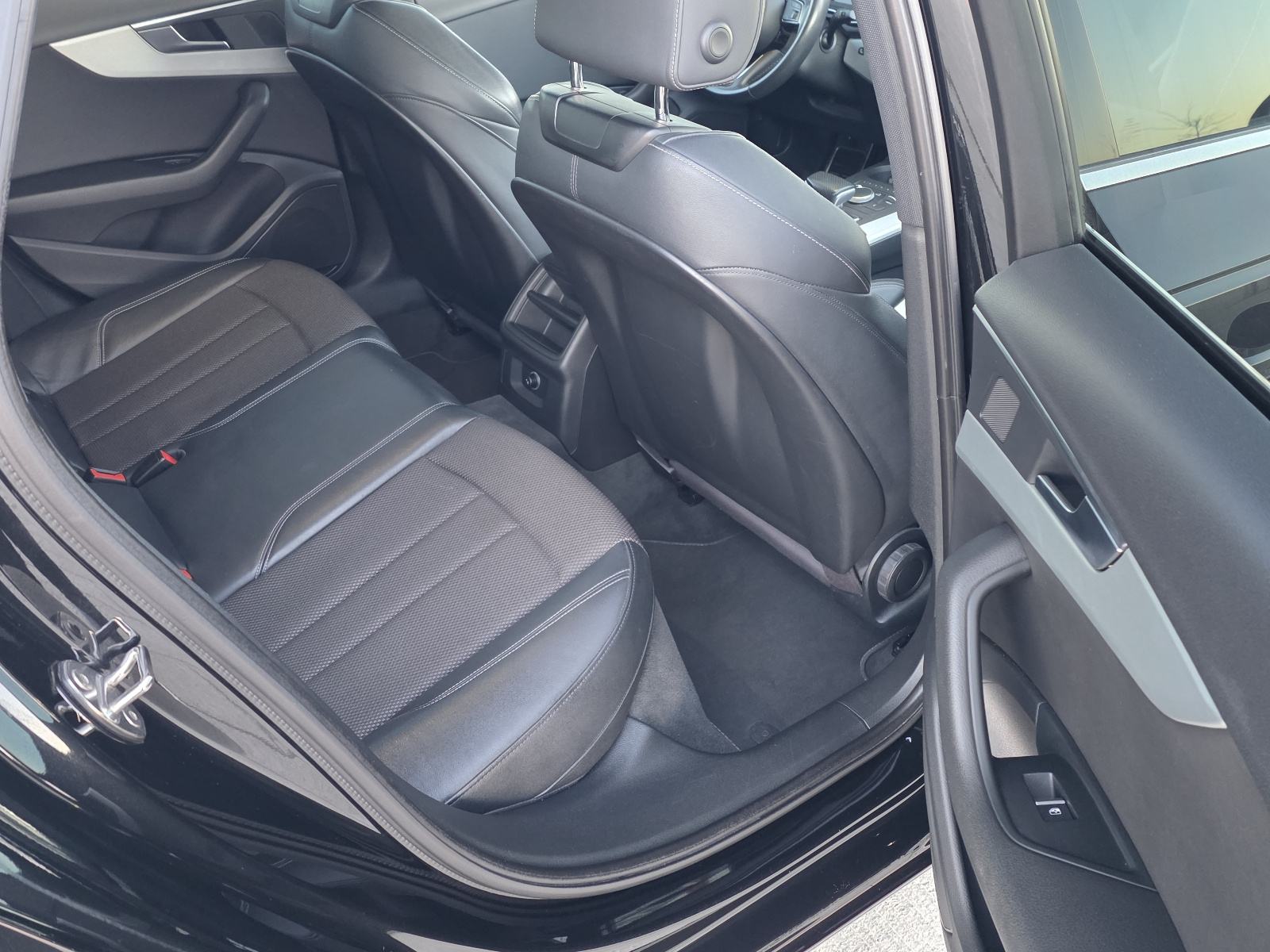 Audi A4 2,0 TDI S LINE,S TRONIK,ALU 18,NAVI,XENON, fotografija 10