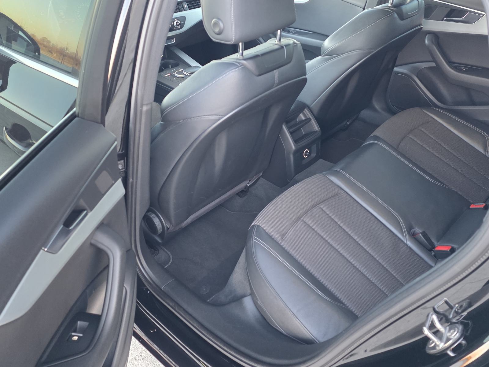 Audi A4 2,0 TDI S LINE,S TRONIK,ALU 18,NAVI,XENON, fotografija 17