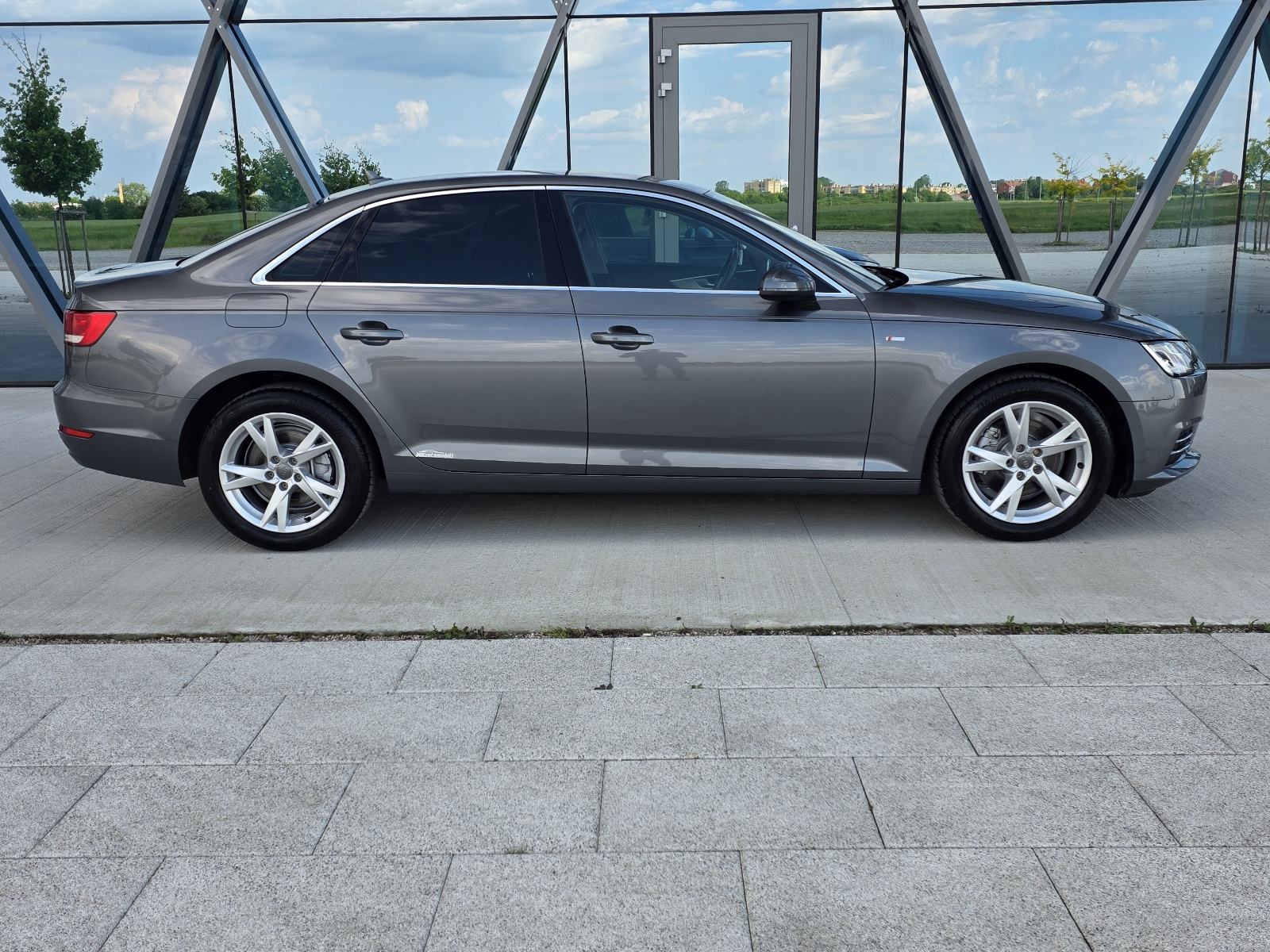 Audi A4 2,0 TDI S LINE,S TRONIK,VIRTUAL,GRIJANJE SJEDALA, fotografija 7