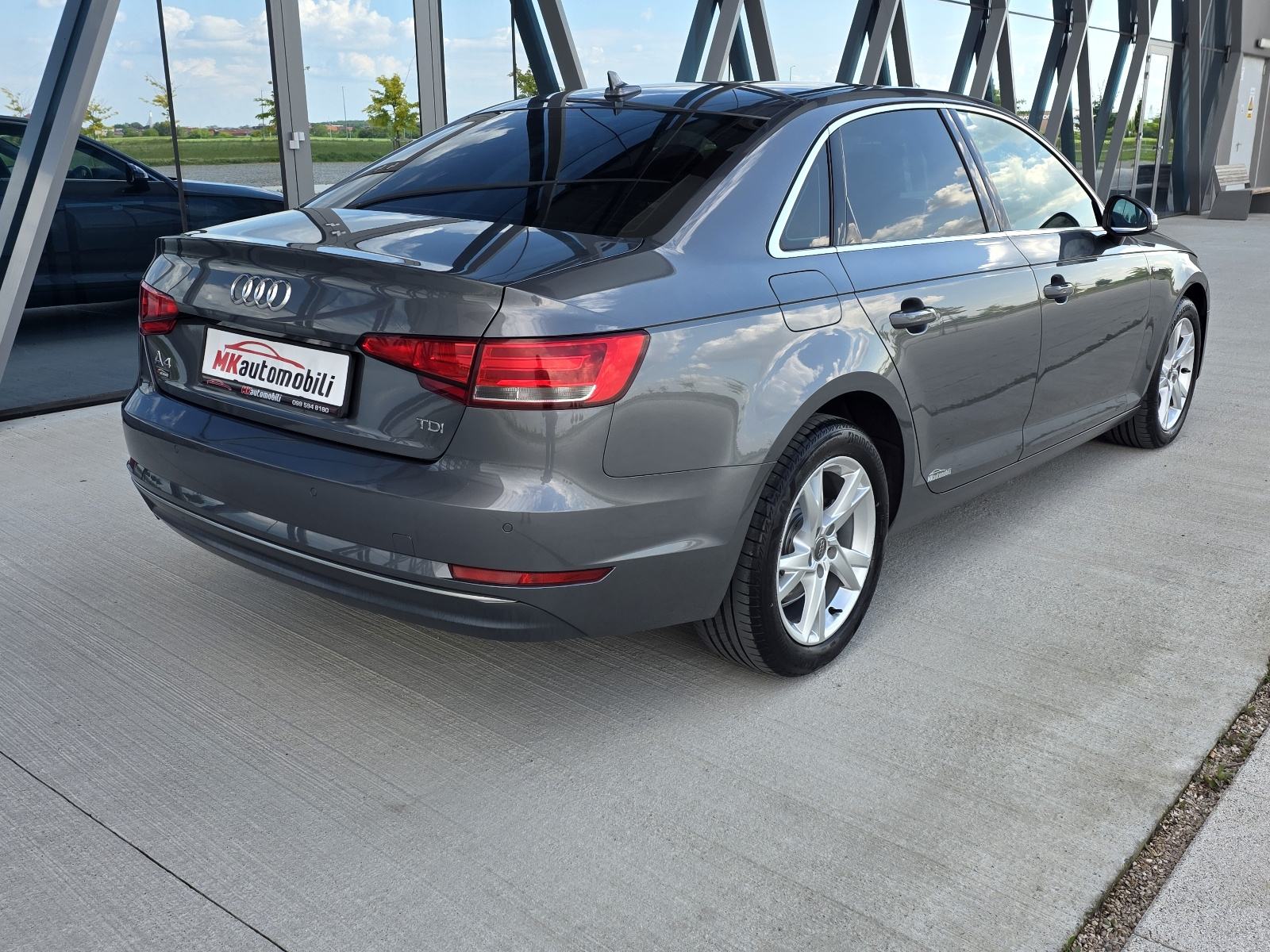 Audi A4 2,0 TDI S LINE,S TRONIK,VIRTUAL,GRIJANJE SJEDALA, fotografija 6