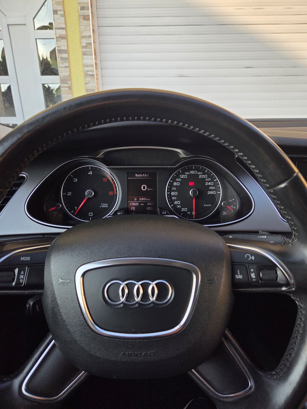 Audi A4 2,0 TDI 179tkm, REG GODINU DANA U ODLIČNOM STANJU, fotografija 8