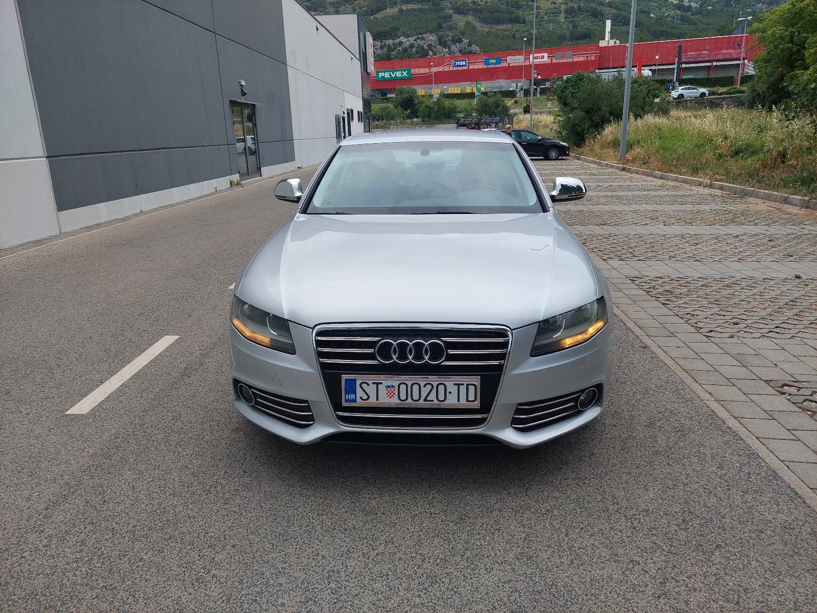 Audi A4 2,0 TDI, fotografija 2