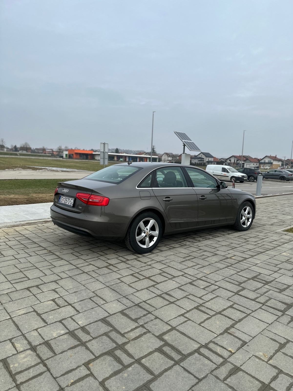 Audi A4 2,0 TDI, fotografija 3