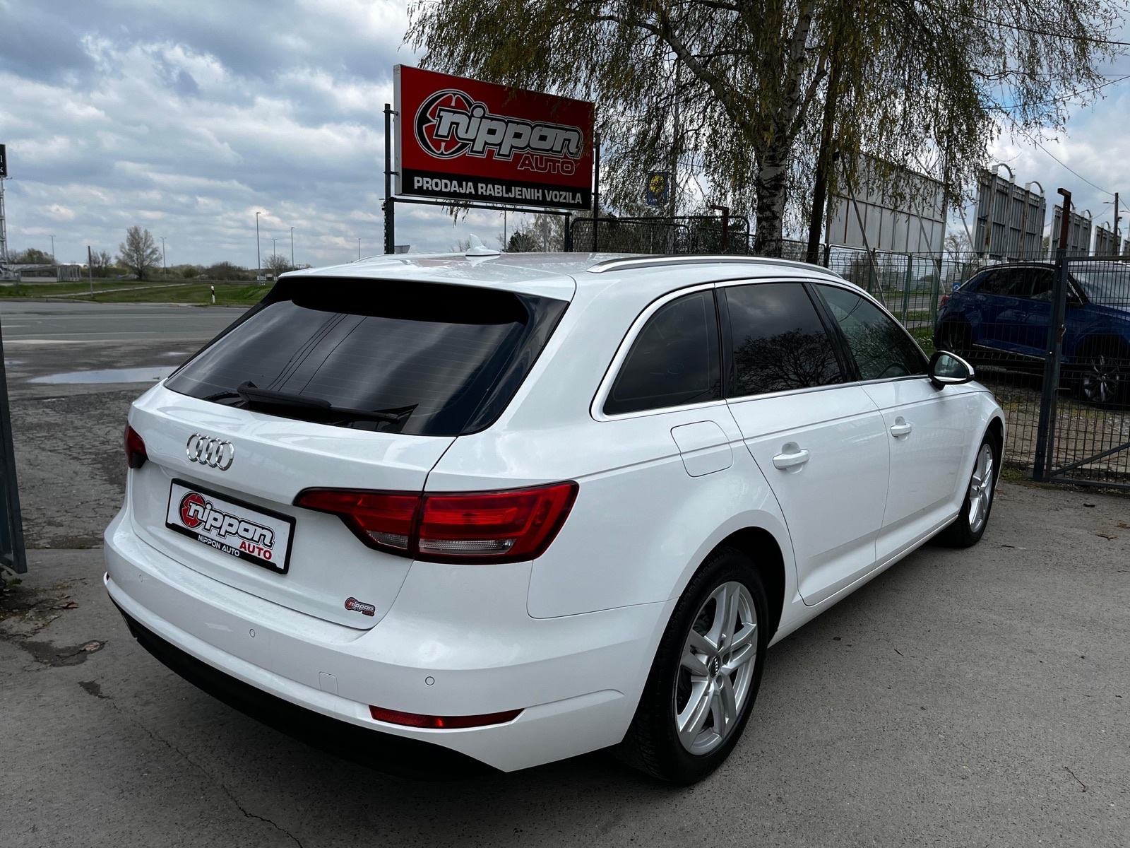 Audi A4 Avant 2,0 TDI S-Tronic REG:12/2026 - NAVI - LEASING RATA 460 €, fotografija 6