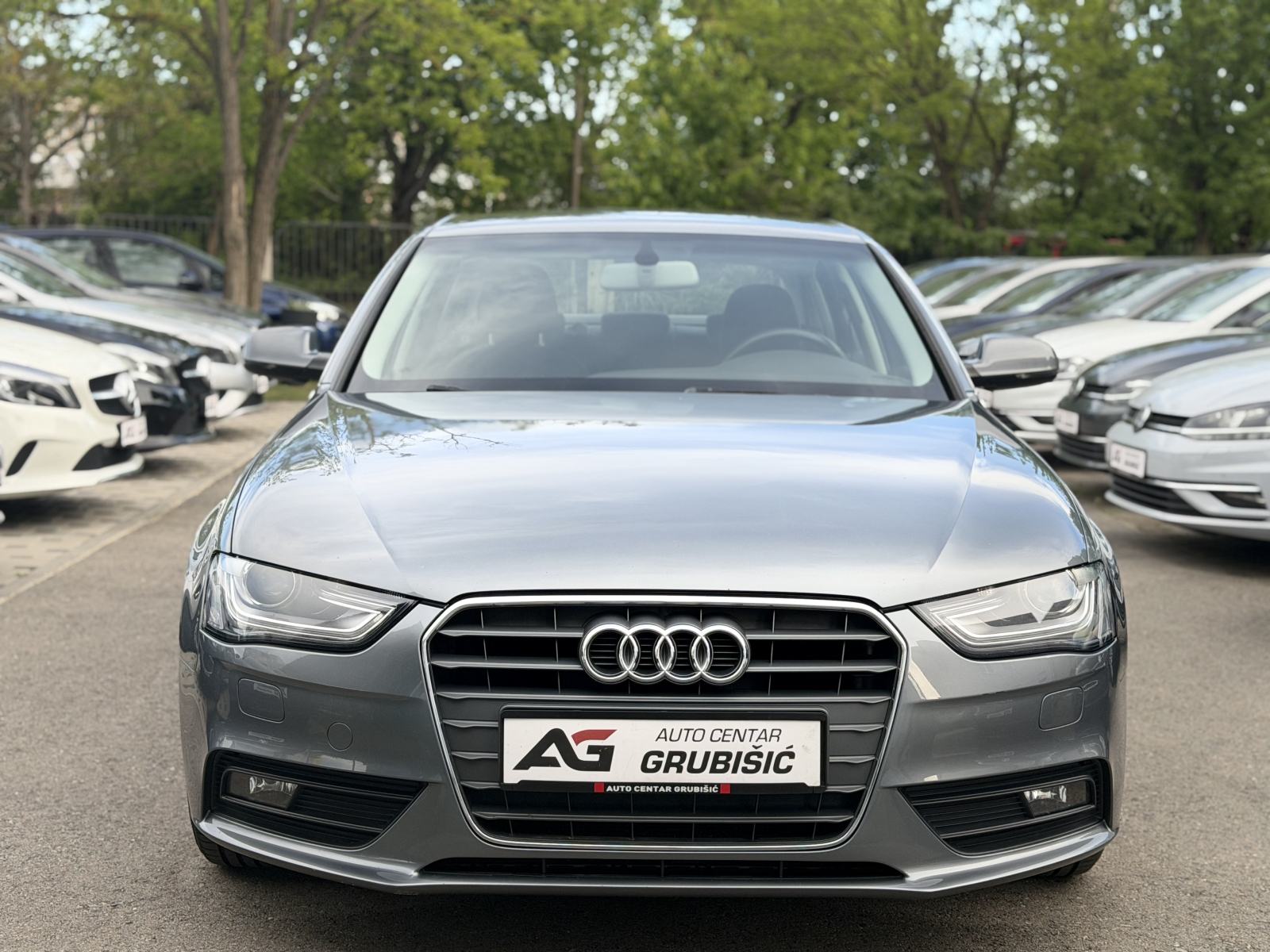 Audi A4 2,0 TDI *Bi-Xenon* *Sport oprema* *Top stanje* *Jamstvo*, fotografija 2