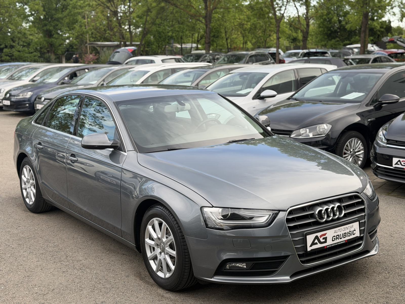 Audi A4 2,0 TDI *Bi-Xenon* *Sport oprema* *Top stanje* *Jamstvo*, fotografija 4