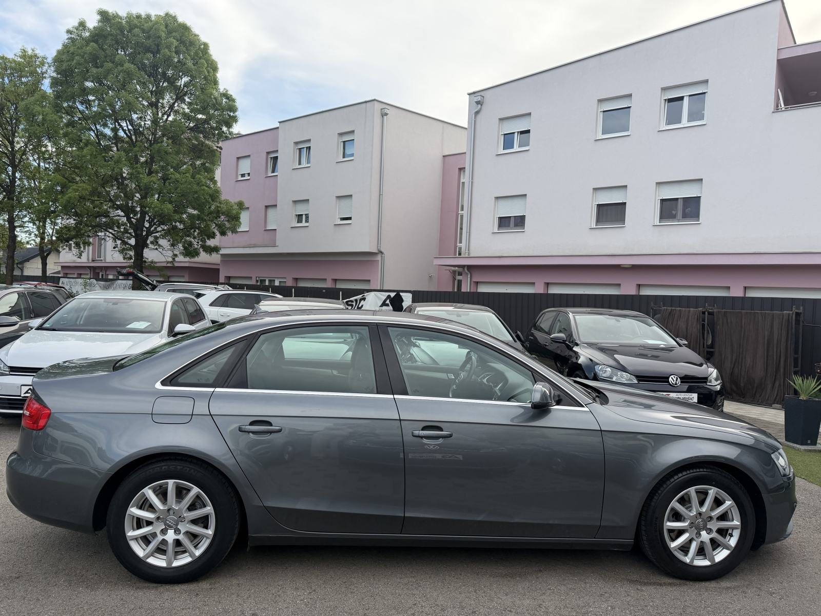 Audi A4 2,0 TDI *Bi-Xenon* *Sport oprema* *Top stanje* *Jamstvo*, fotografija 5