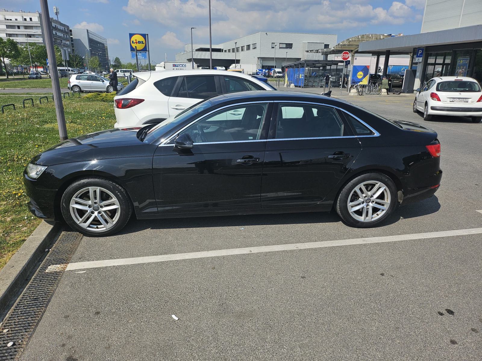 Audi A4 2,0 TDI Automatik, RH AUTO, 138 000KM, 2017, PRILIKA!, fotografija 11